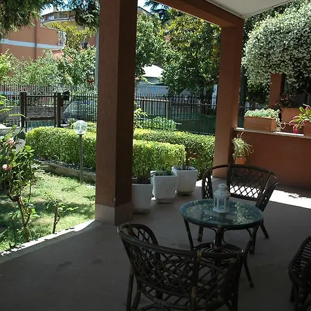 Le Anfore アパート マリノ